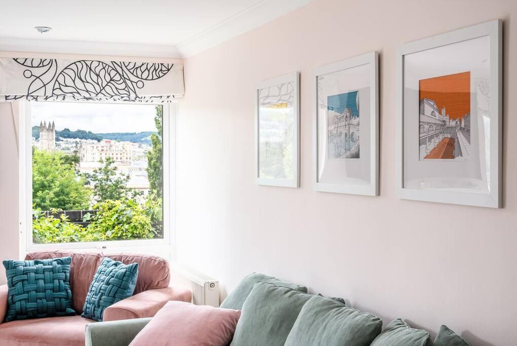 Stunning 4 Bedroom House In Central บาธ ภายนอก รูปภาพ