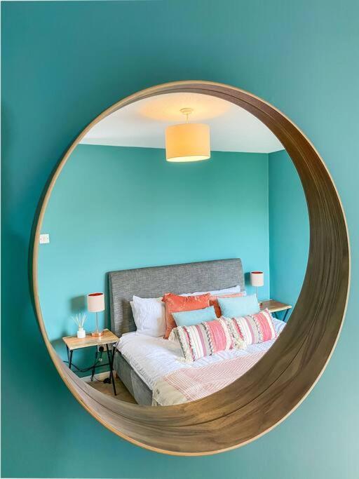Stunning 4 Bedroom House In Central บาธ ภายนอก รูปภาพ